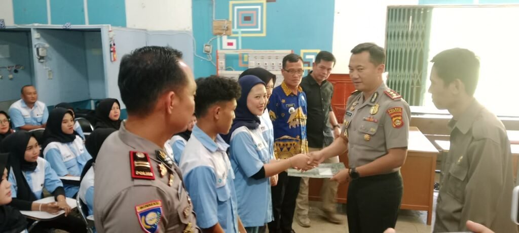 Tinjau Ruang Pelatihan, Kapolres Pagar Alam Cek Fasilitas BLK Kota Pagar AlamTinjau Ruang Pelatihan, Kapolres Pagar Alam Cek Fasilitas BLK Kota Pagar Alam